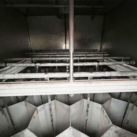 1783906405839800.jpg 濕電除塵器內(nèi)部 (1).jpg